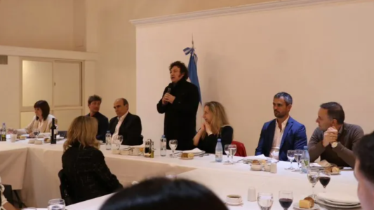 "No nos sentimos héroes", dijo uno de los diputados que fue al asado con Milei tras el veto a jubilaciones