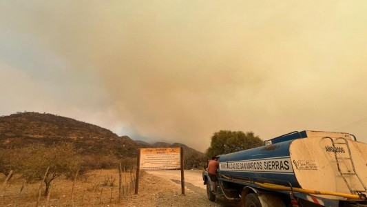Los bomberos lograron contener el fuego en San Marcos Sierras