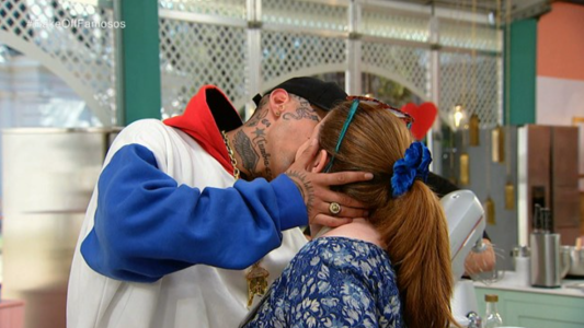 El beso de L-Gante y Andrea del Boca en Bake Off Famosos