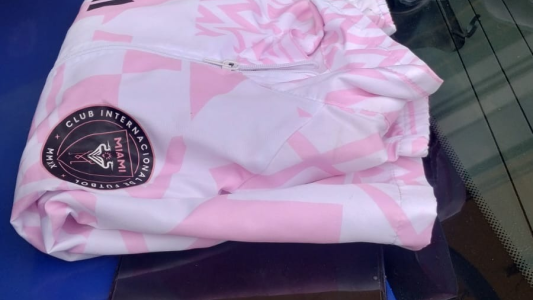 Detuvieron a dos mujeres con 48 prendas y un celular en pleno centro de la ciudad de Córdoba