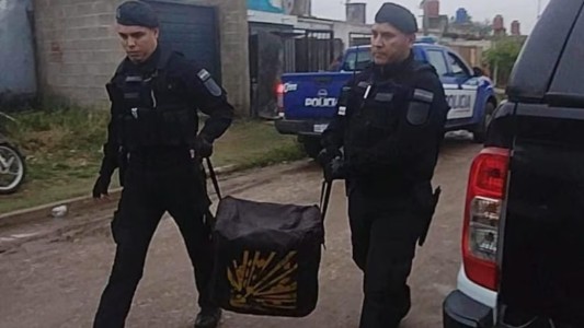 Marqués Anexo: encontraron una granada en la calle y aseguran que era manipulada por adolescentes