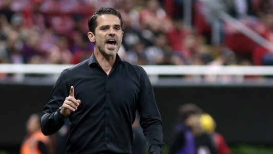 Gago rescindió su contrato con el Chivas de México y está a un paso de Boca