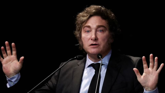 En medio del conflicto, Milei dijo que "no está en discusión la universidad pública no arancelada"