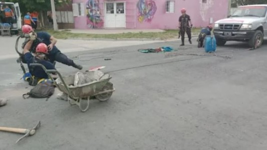 La Pampa: dos operarios murieron al caer a una cloaca