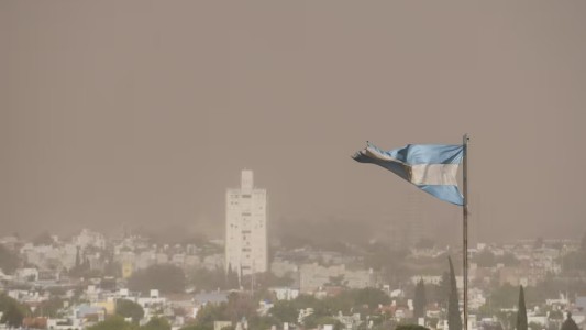 Tiempo en Córdoba: alerta por vientos fuertes y una caída abrupta de las temperaturas