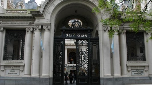 La Cancillería condenó los ataques antisemitas ocurridos en Ámsterdam