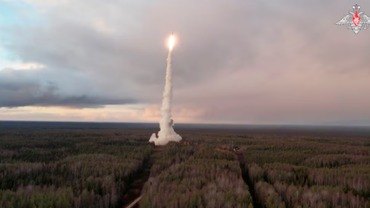 Rusia disparó un misil intercontinental contra Ucrania por primera vez desde el inicio de la guerra