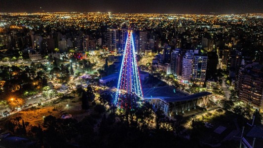 Este sábado se encenderá el Árbol de Navidad en el Faro del Bicentenario