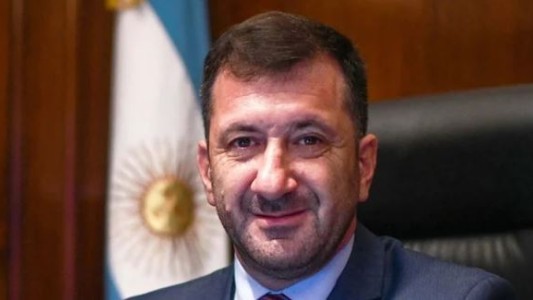 El Consejo Provincial del PJ de Entre Ríos expulsó al senador Kueider
