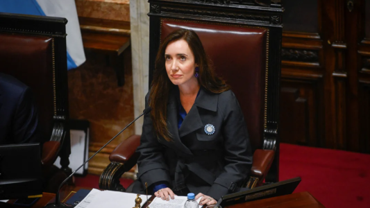 Senado: Villarruel convocó a sesión urgente para tratar los "actos inmorales" de Edgardo Kueider