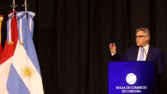 Martín Llaryora pidió eliminar “las malditas retenciones” en la inauguración de la nueva sede de la Bolsa de Comercio