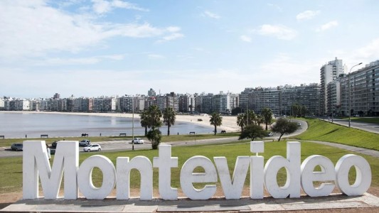 Uruguay: una pareja de argentinos fue asaltada por motochorros y a la mujer la arrastraron 20 metros para robarle la cartera