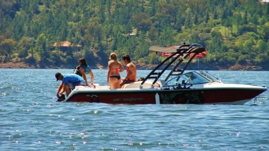 Nueva normativa de alcoholemia cero en lagos y diques de Córdoba