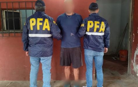 Detienen a prófugo que sometía a un hombre con discapacidad para quedarse con su departamento