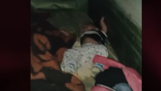 Dejó al bebé en la camioneta para ir a bailar