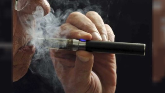 Prohibido fumar en las calles de Milán