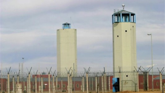 Desbarataron una banda que estafaba por redes sociales desde la cárcel de Bouwer