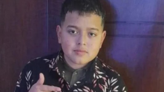 Murió el chico de 14 años que fue baleado mientras cenaba con su familia en Rosario