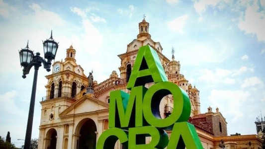 Córdoba atrae a turistas de todo el mundo con sus paisajes, arte y cultura