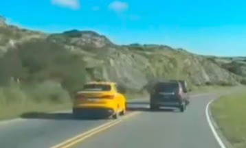 El municipio sancionará al taxi que cruzó en doble línea amarilla en las Altas Cumbres