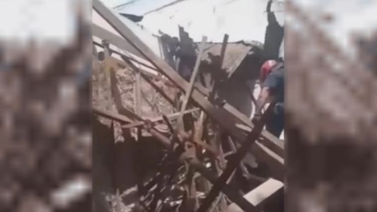 Se derrumbó el techo de un PH en Chacarita: un herido