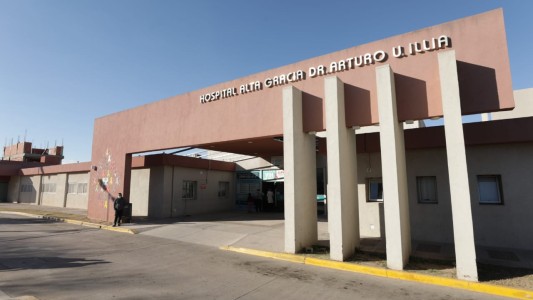 Los amigos le aflojaron la rueda de la bicicleta y terminó gravemente herido