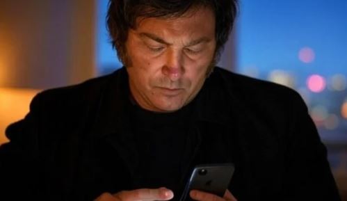 Milei fue noticia en el mundo por promocionar una cripto que se desplomó y generó pérdidas millonarias para los inversores