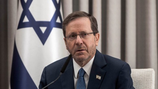 "Nuestros corazones están destrozados", dice presidente de Israel tras entrega de los restos de rehenes