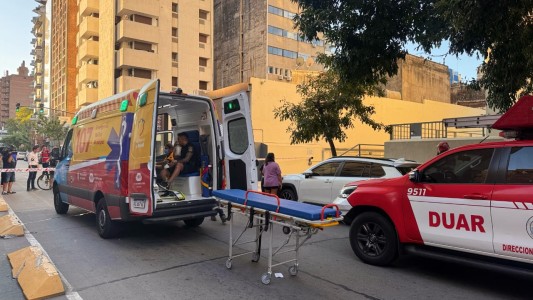 Fuego, humo y susto en la “Torre Ángela” de la ciudad de Córdoba