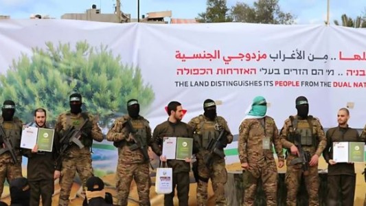 Israel empezó a liberar a cientos de prisioneros palestinos