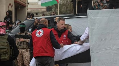 Hamás entregó a la Cruz Roja otros cuatro cuerpos de rehenes