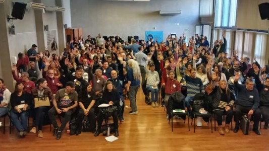 UEPC rechazó la nueva oferta salarial y confirmó el paro docente para este jueves