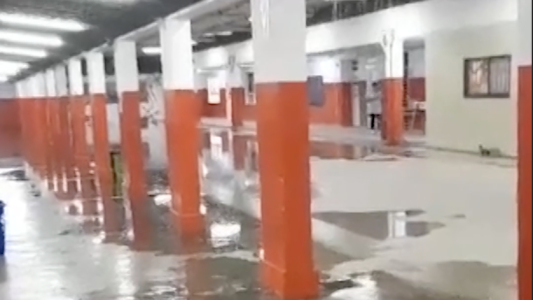 Sin clases en el ipem José Ignacio Díaz por inundación