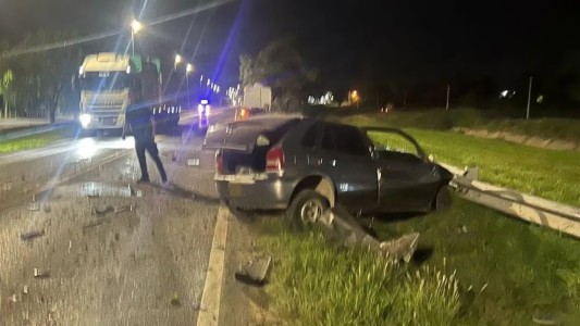 Un hombre murió tras chocar de frente contra un camión con acoplado en Córdoba