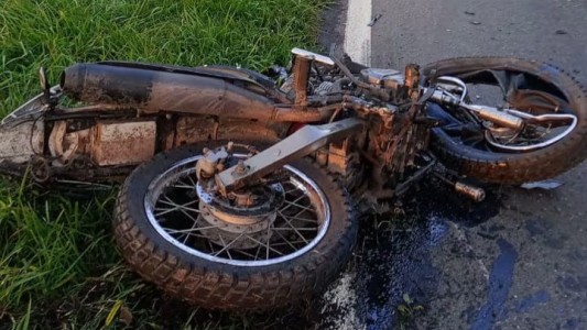 Siniestro fatal: una motociclista murió en la ruta que une Embalse con Almafuerte