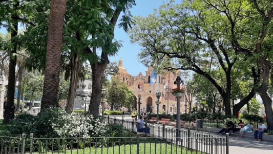 En los últimos días de verano, se espera un miércoles caluroso en la ciudad de Córdoba