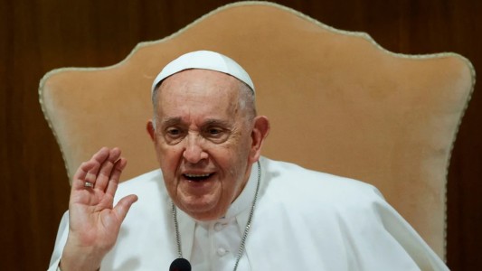 El papa Francisco "está mejorando", informó el Vaticano
