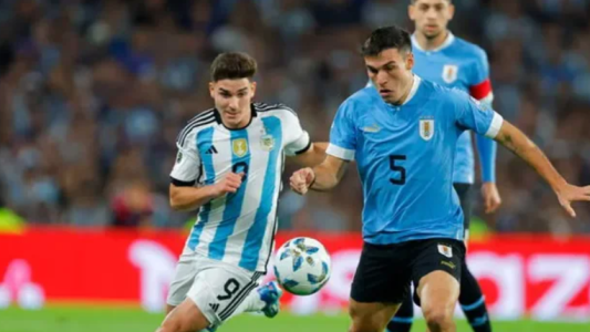 Sin Messi, Argentina visita a Uruguay para seguir en los más alto de las Eliminatorias