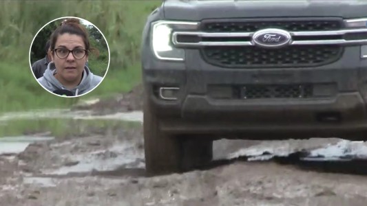 Vecinos de Lozada reclaman intervención del Camino 60 cuadras: los vehículos quedan atascados