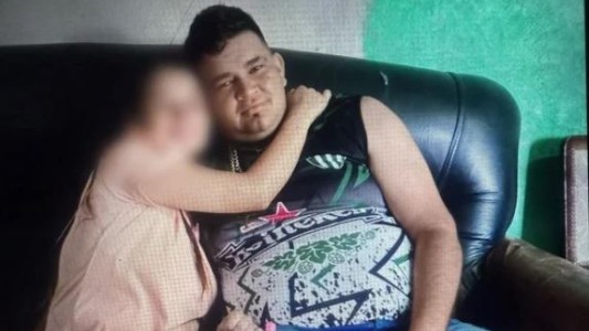 Detuvieron a un hombre, acusado de haber asesinado a su pequeña hijastra