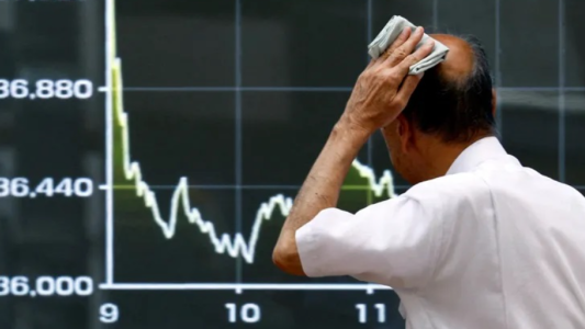 Lunes negro en las bolsas por el temor a una guerra comercial a gran escala