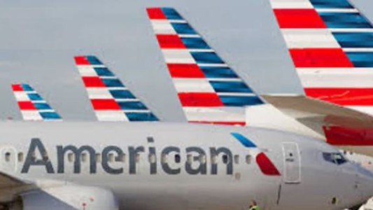 Dos aviones de pasajeros de American Airlines colisionaron en Washington