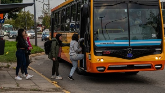 Cortes en avenida Castro Barros por obras: modificaron los recorridos de colectivos urbanos