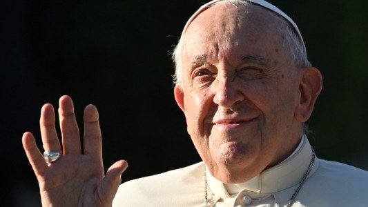El Vaticano confirmó que el papa Francisco murió tras sufrir un derrame cerebral
