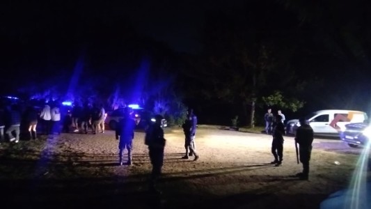 Desmantelan fiesta clandestina con 150 personas