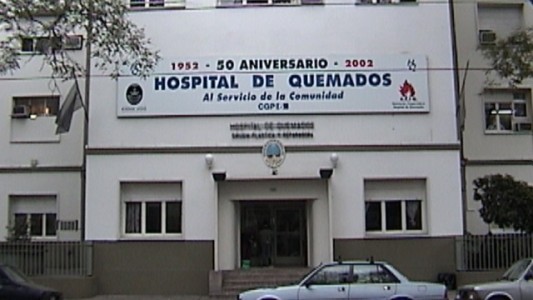 Violencia de género: discutió con su pareja, le prendió fuego la habitación y está internada con quemaduras