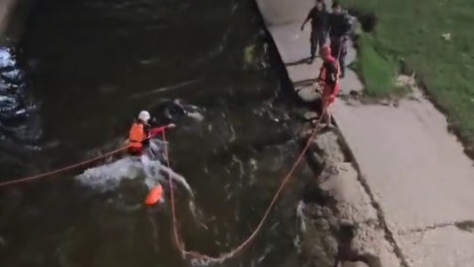 Robó una moto, lo atraparon y se lanzó al río Suquía intentando escapar: lo detuvieron