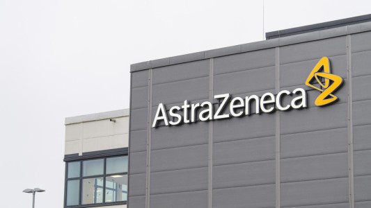 AstraZeneca: tercera demanda en Córdoba por la vacuna, primera vinculada a un fallecimiento