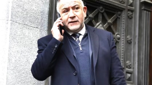 Luis Juez sufrió un robo en vivo mientras daba una entrevista telefónica