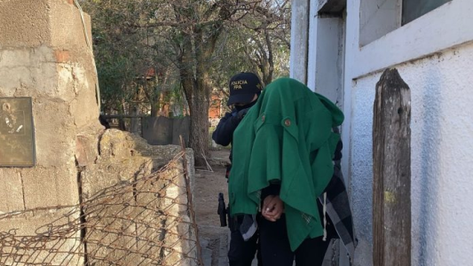 Córdoba: detuvieron a una mujer y a su hijo por comercializar drogas